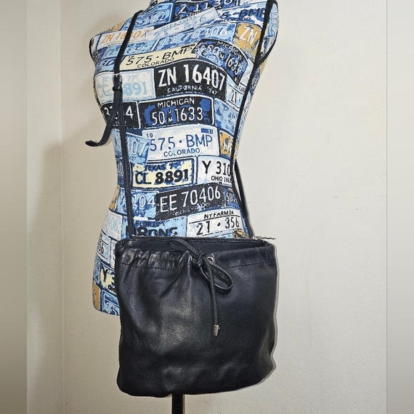 Vintage COS Black Leather Crossbody Pouch Bag - Picture 3 of 7